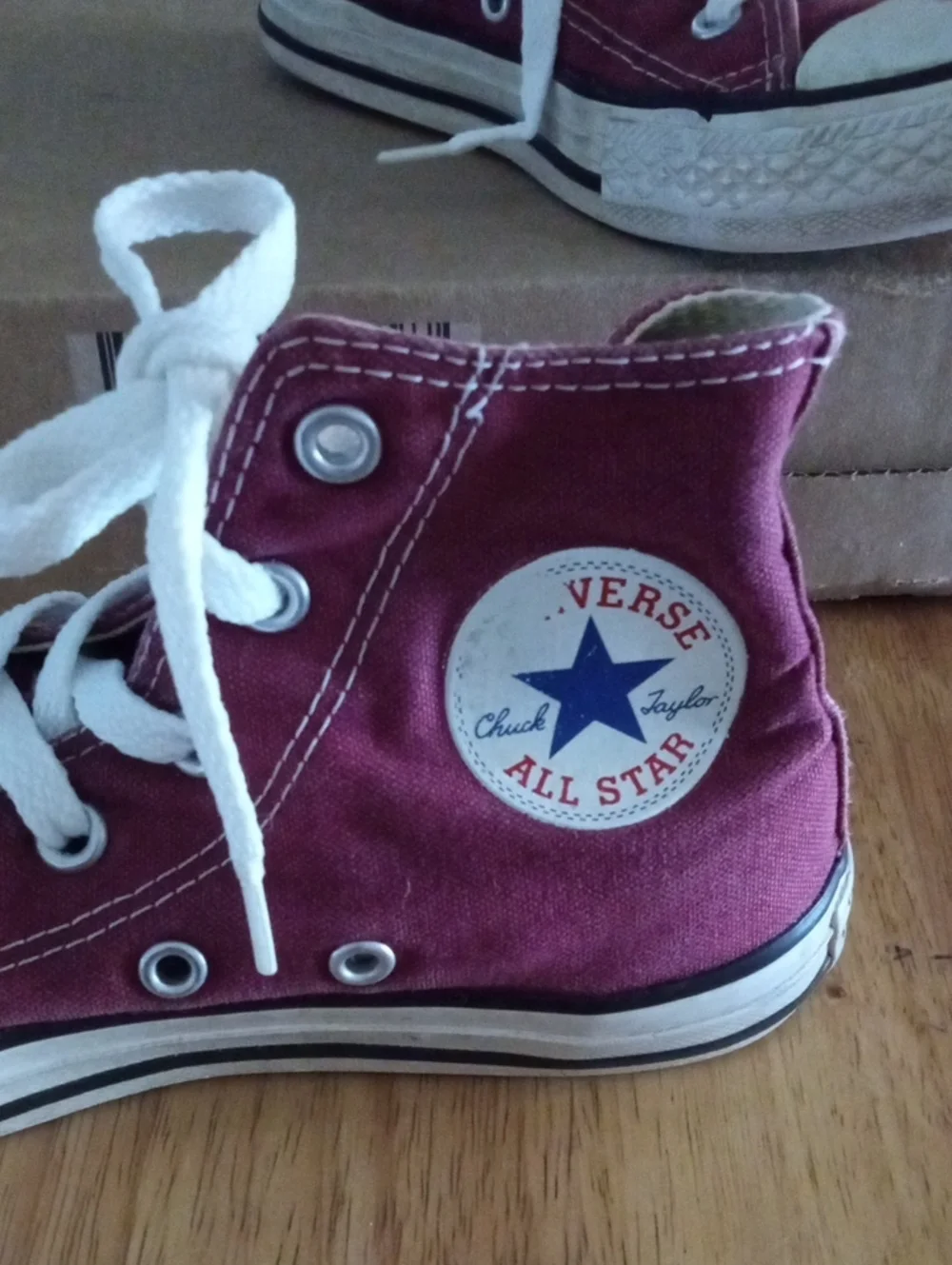 CONVERSE Chuck Taylor Kids Red High Tops